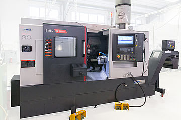 SMEC SL2500BYS-Y - Drehmaschine